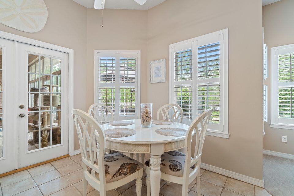 HAPPY HOLLOW - Residential