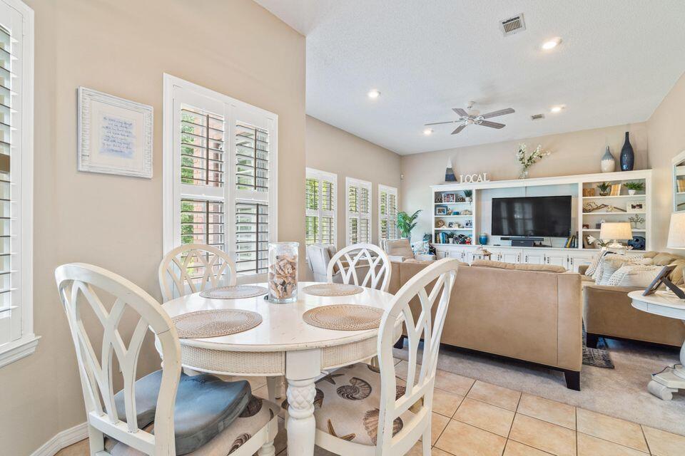 HAPPY HOLLOW - Residential