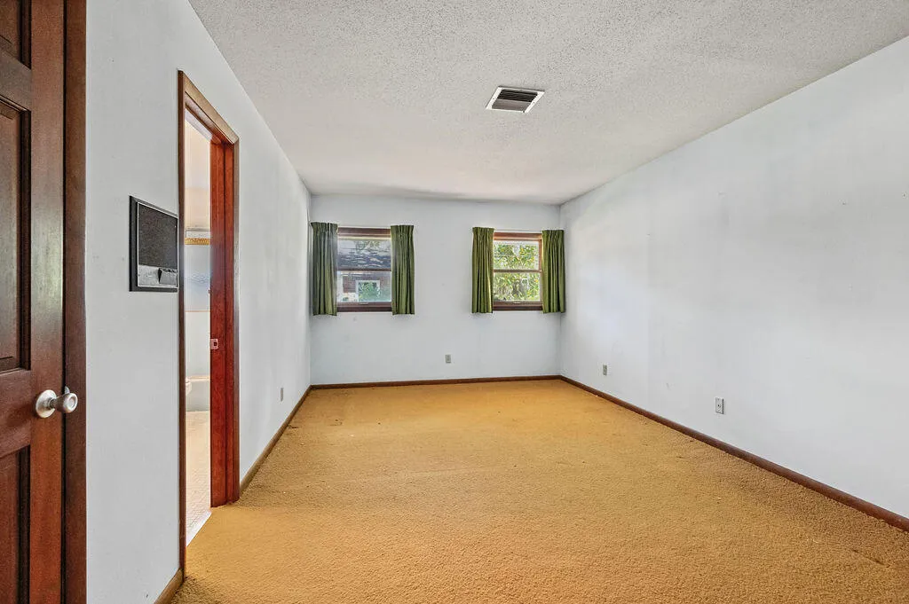 Niceville, Florida 32578, United States, 5 Bedrooms Bedrooms, ,3 BathroomsBathrooms,Residential,Pending,205125