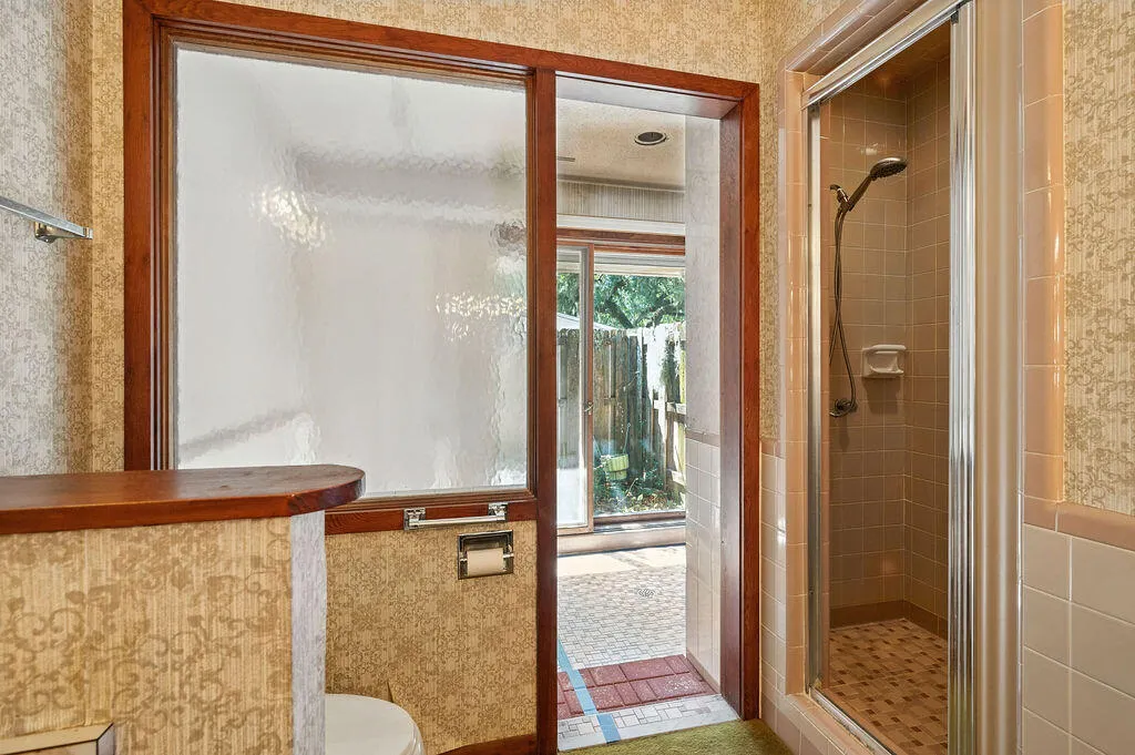 Niceville, Florida 32578, United States, 5 Bedrooms Bedrooms, ,3 BathroomsBathrooms,Residential,Pending,205125