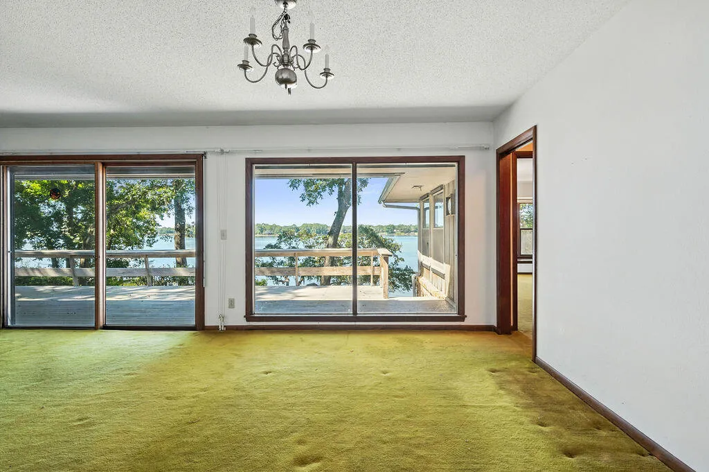 Niceville, Florida 32578, United States, 5 Bedrooms Bedrooms, ,3 BathroomsBathrooms,Residential,Pending,205125