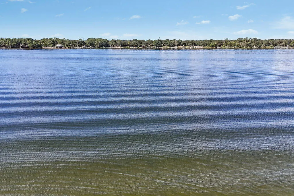 Niceville, Florida 32578, United States, 5 Bedrooms Bedrooms, ,3 BathroomsBathrooms,Residential,Pending,205125