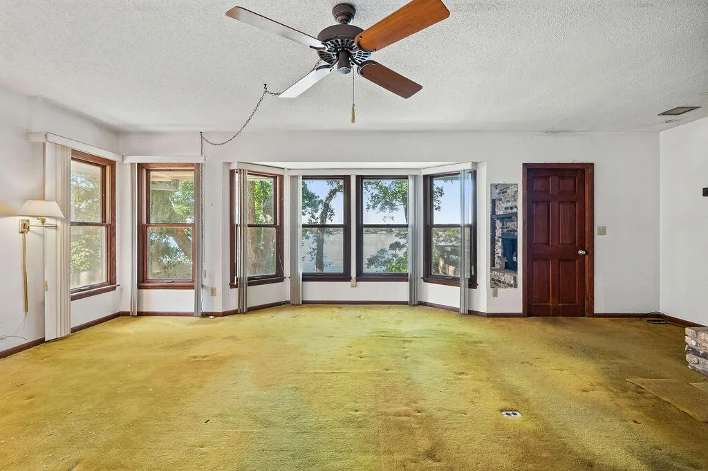 Niceville, Florida 32578, United States, 5 Bedrooms Bedrooms, ,3 BathroomsBathrooms,Residential,Pending,205125