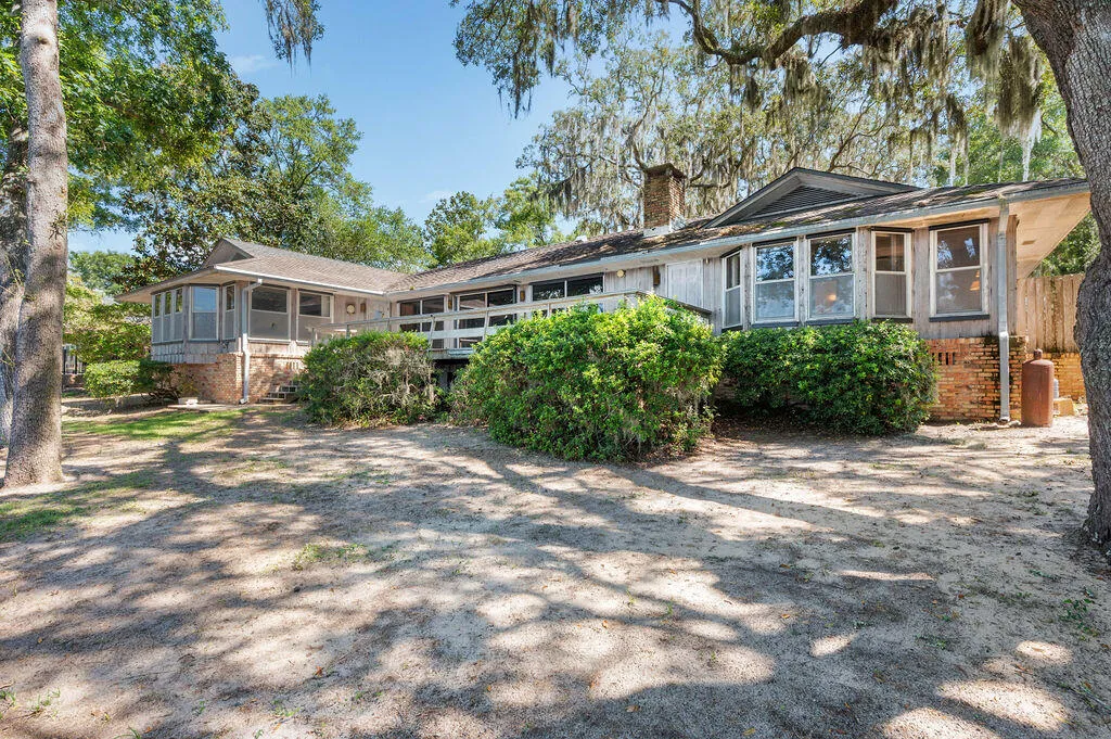 Niceville, Florida 32578, United States, 5 Bedrooms Bedrooms, ,3 BathroomsBathrooms,Residential,Pending,205125