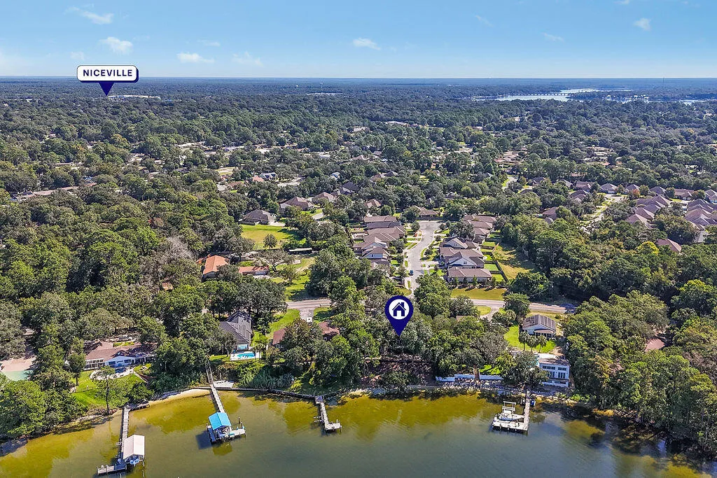 Niceville, Florida 32578, United States, 5 Bedrooms Bedrooms, ,3 BathroomsBathrooms,Residential,Pending,205125