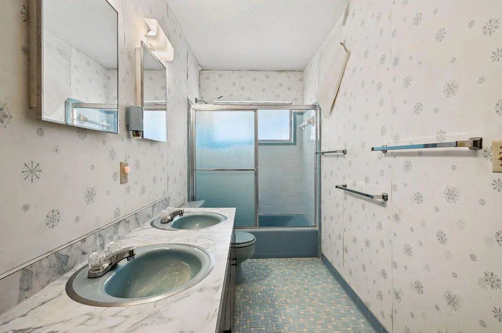 Niceville, Florida 32578, United States, 5 Bedrooms Bedrooms, ,3 BathroomsBathrooms,Residential,Pending,205125