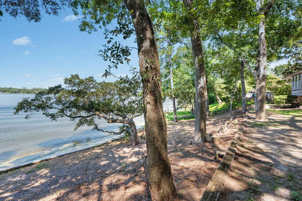 Niceville, Florida 32578, United States, 5 Bedrooms Bedrooms, ,3 BathroomsBathrooms,Residential,Pending,205125