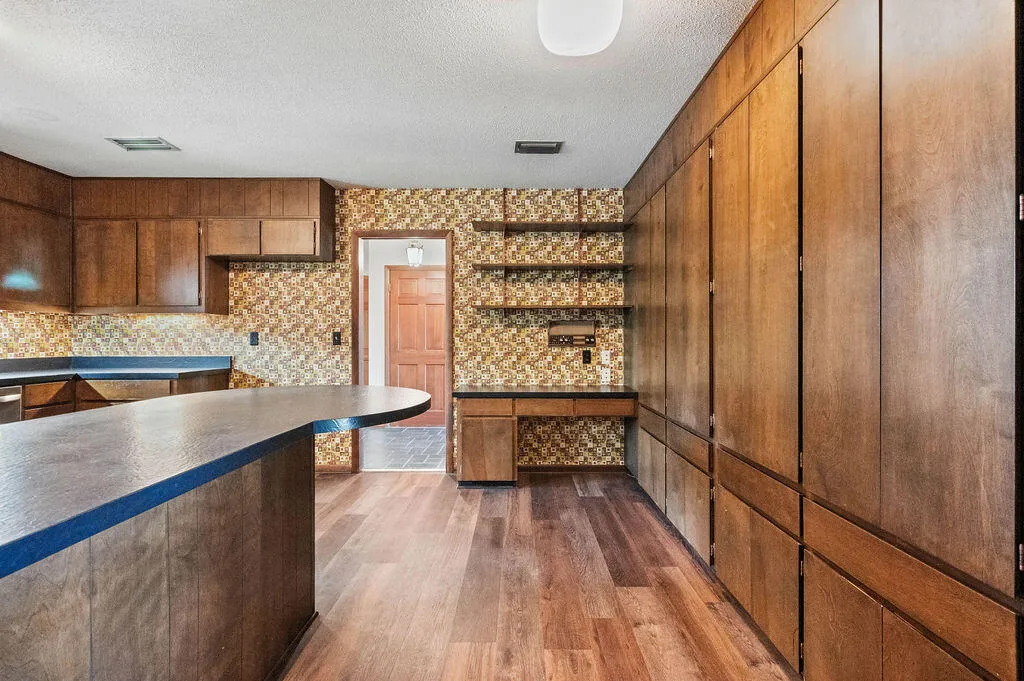 Niceville, Florida 32578, United States, 5 Bedrooms Bedrooms, ,3 BathroomsBathrooms,Residential,Pending,205125