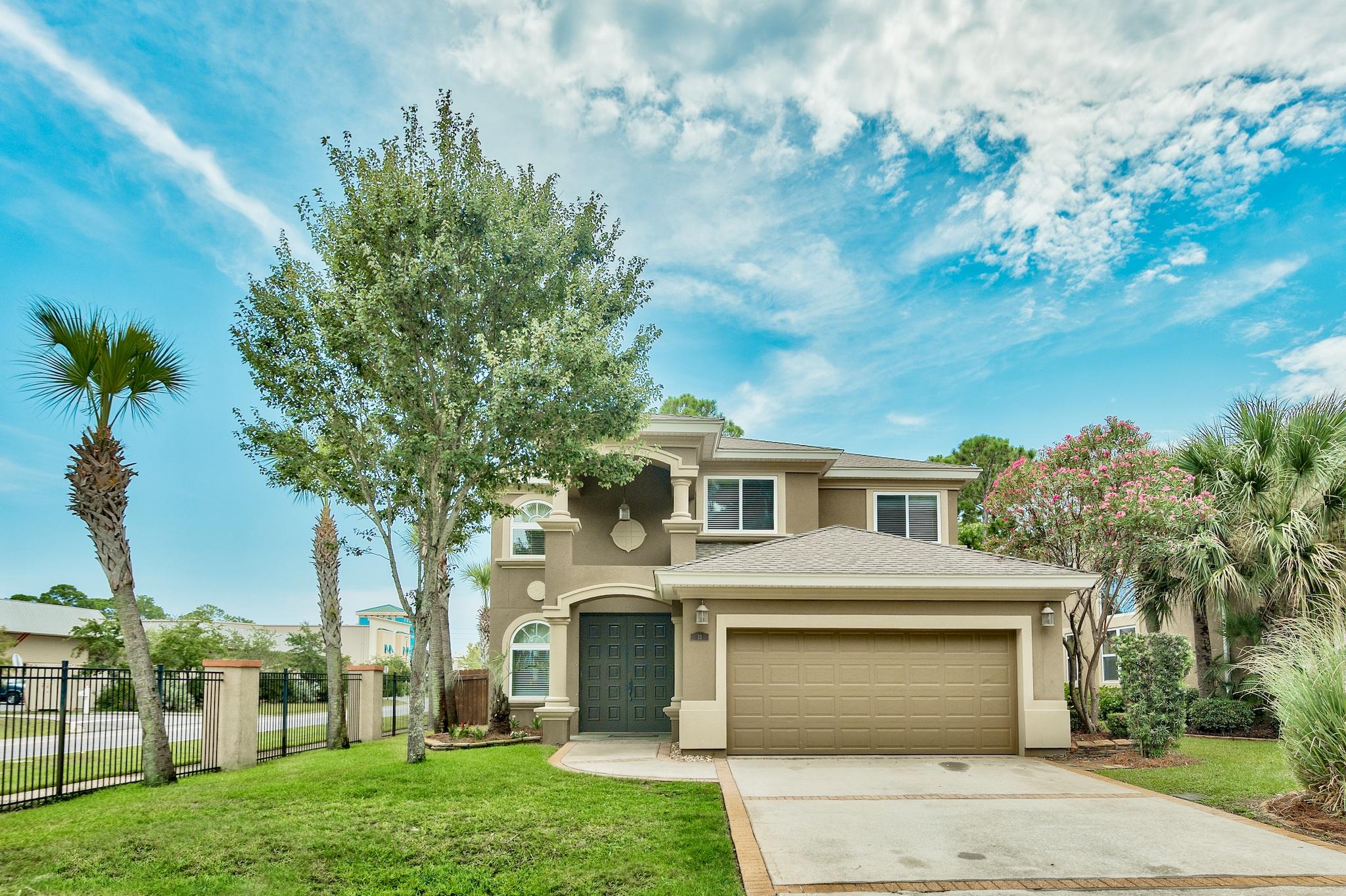 BAYWALK LANDING - Residential