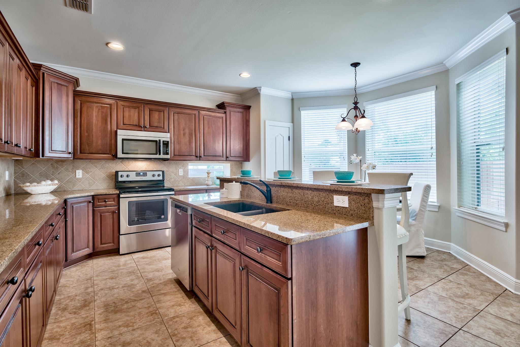 BAYWALK LANDING - Residential