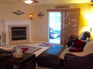 COUNTRYVIEW ESTATES 10TH ADDN - Residential