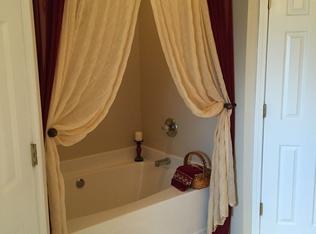 COUNTRYVIEW ESTATES 10TH ADDN - Residential