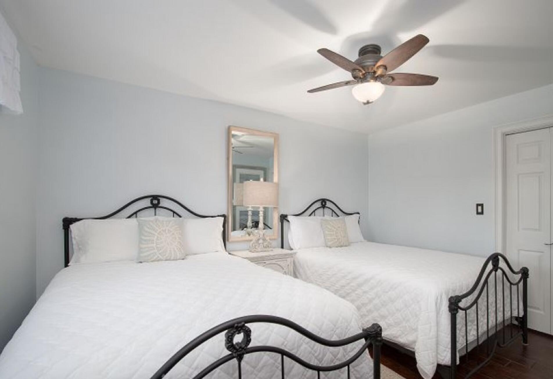 CAPISTRANO CONDO - Residential