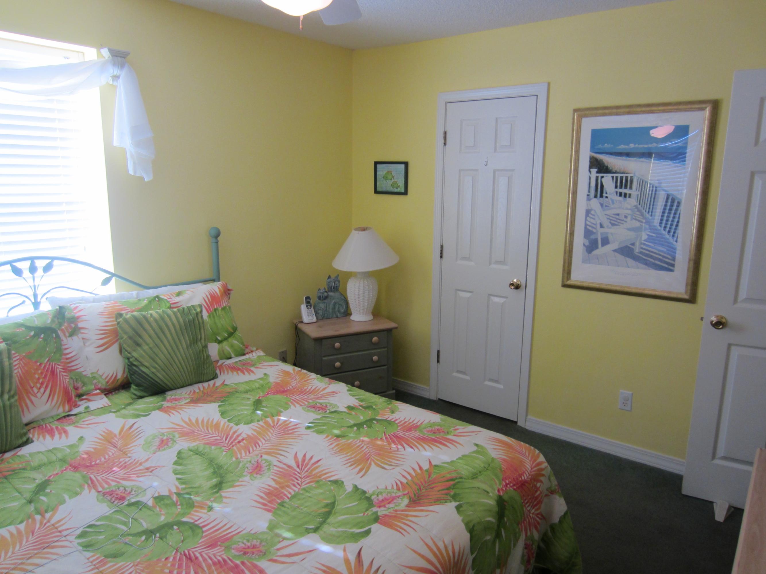 MARAVILLA CONDO 2 - Residential