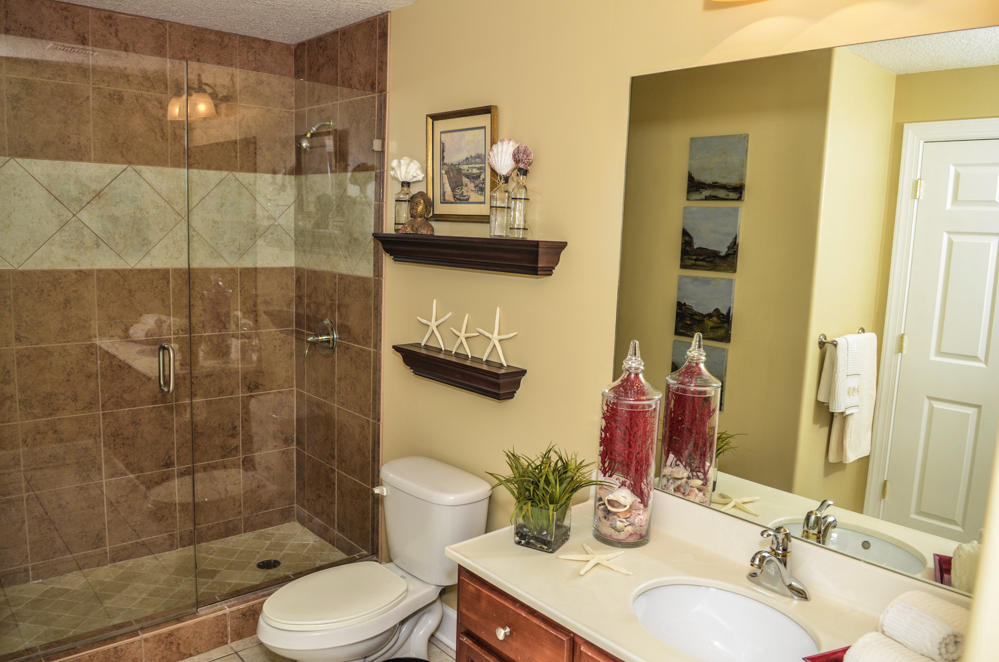 TROPIC WINDS - Residential