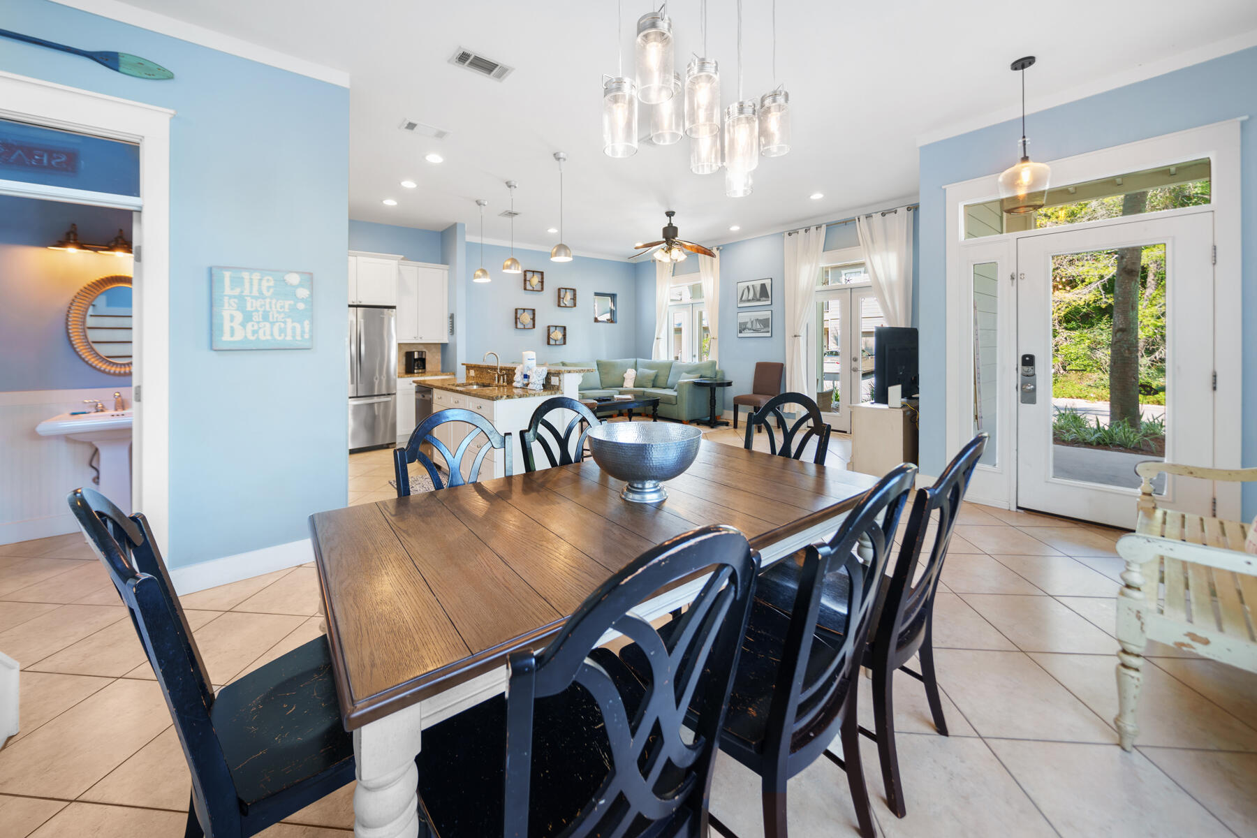 EMERALD WATERS VILLAGE - Residential