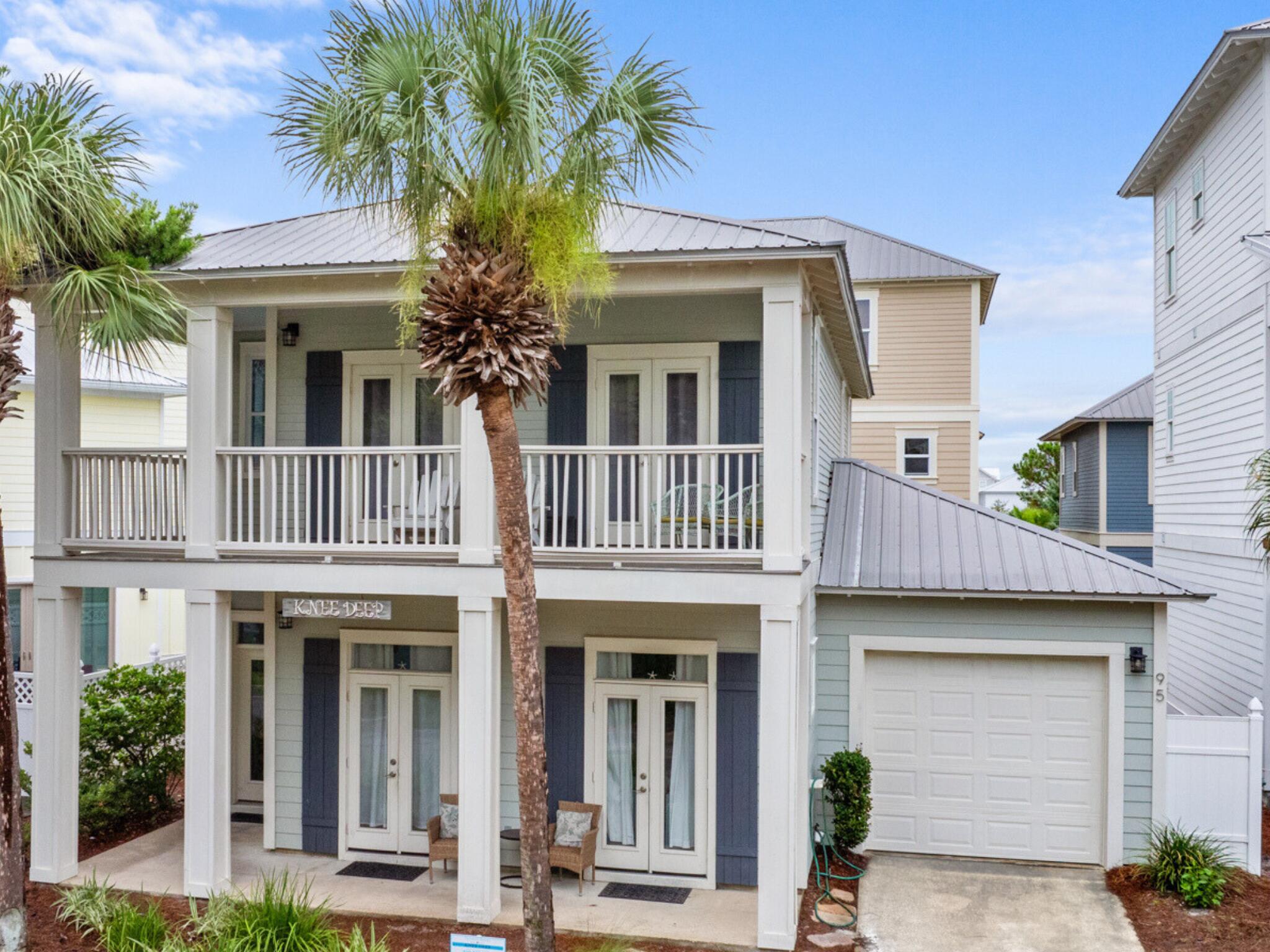 EMERALD WATERS VILLAGE - Residential