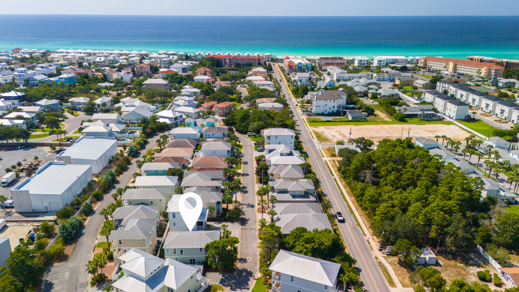 EMERALD WATERS VILLAGE - Residential