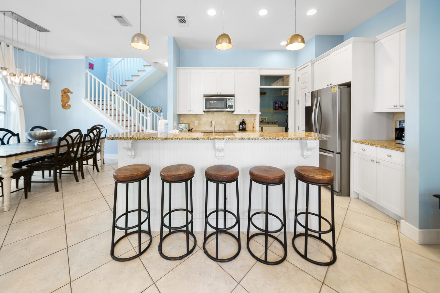 EMERALD WATERS VILLAGE - Residential