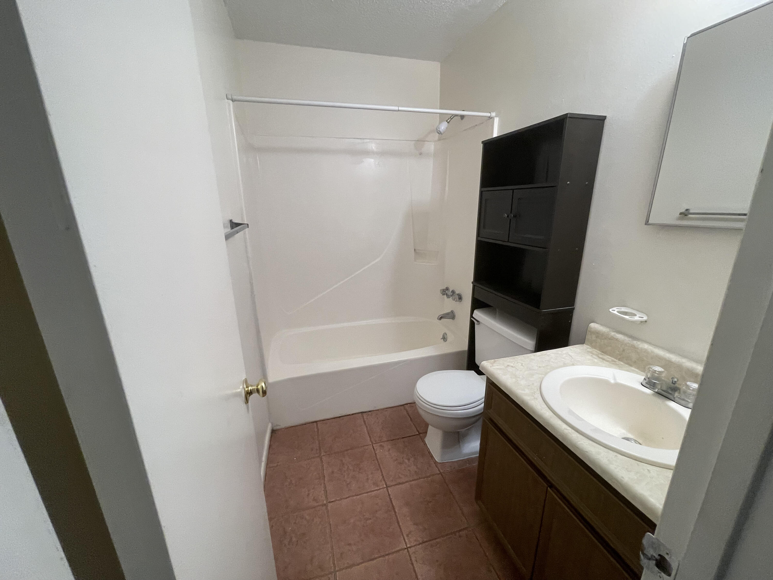 LEESA JENNIFER ACRES - Residential