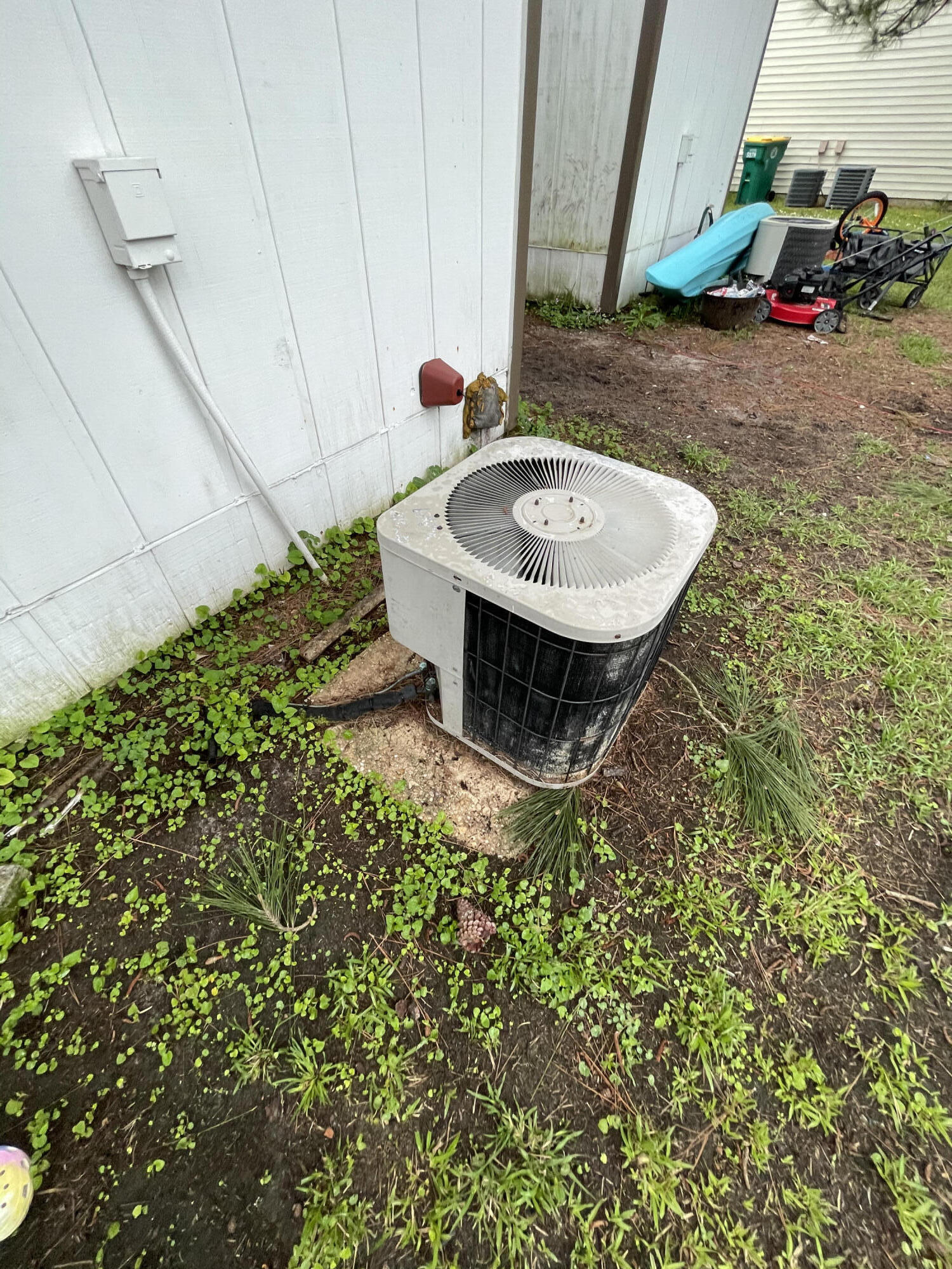 LEESA JENNIFER ACRES - Residential