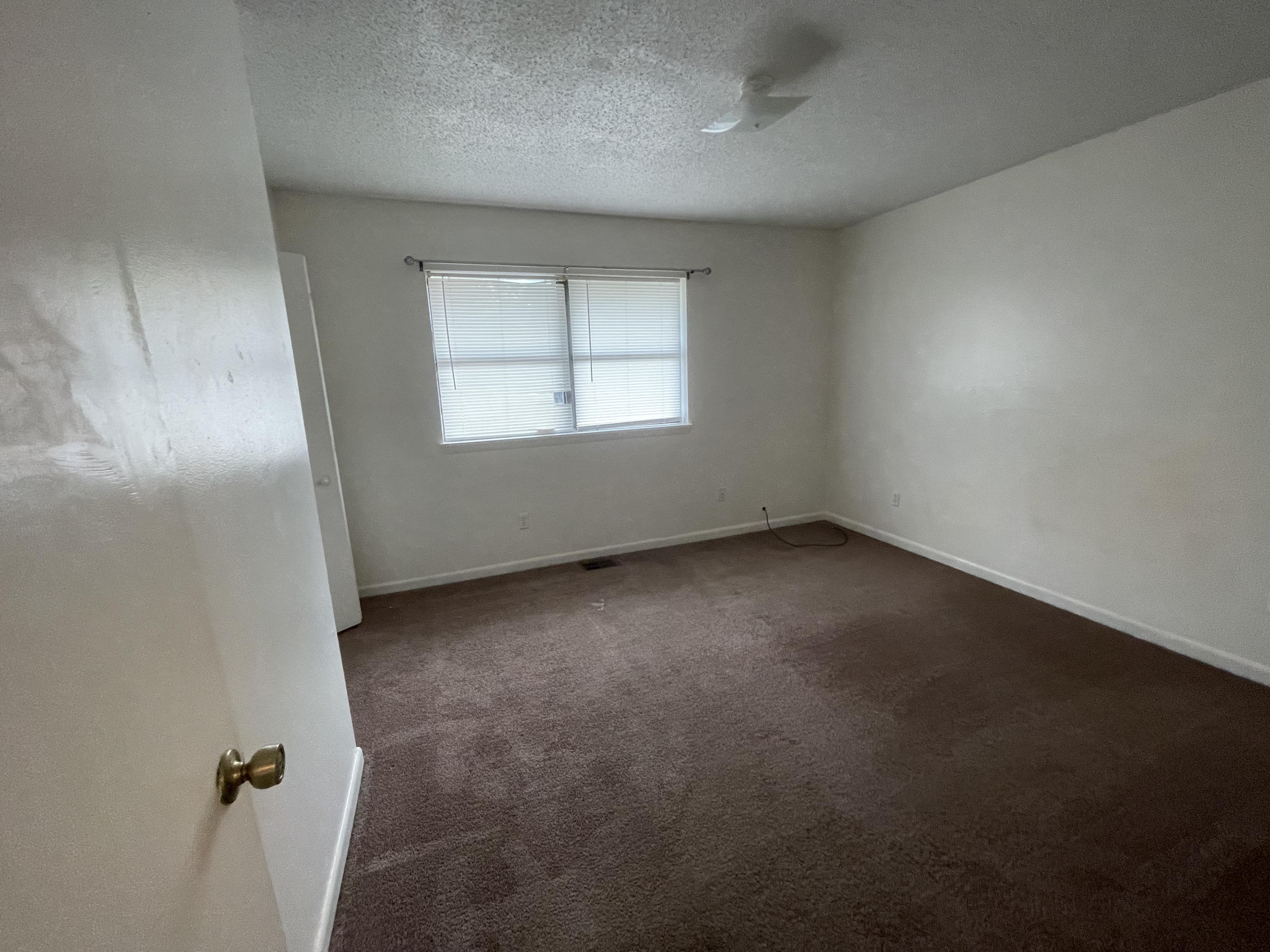 LEESA JENNIFER ACRES - Residential