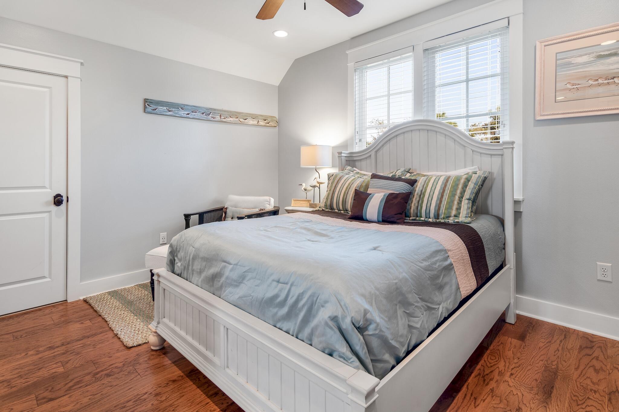 BUNGALOS AT SANDESTIN - Residential