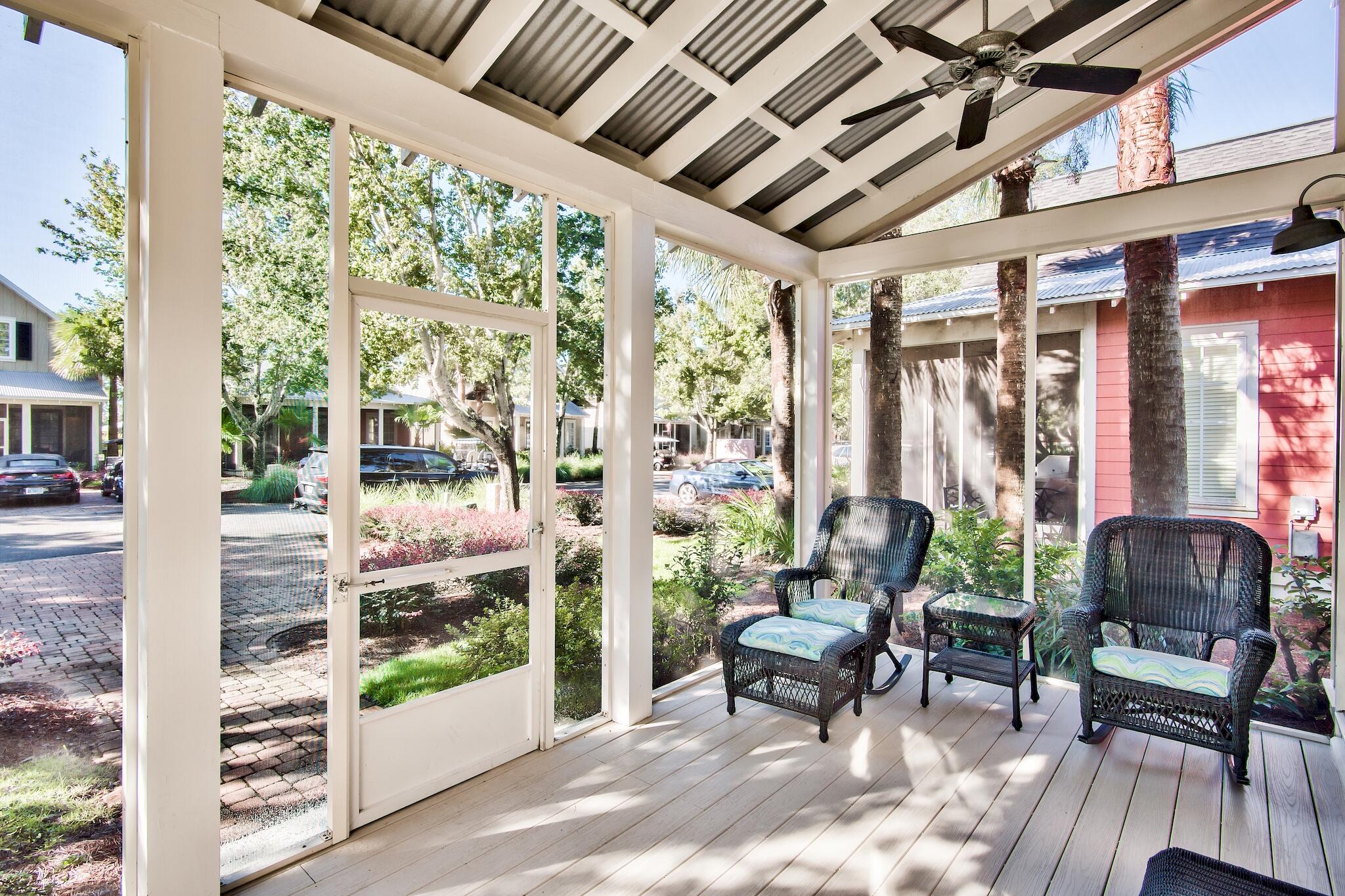 BUNGALOS AT SANDESTIN - Residential