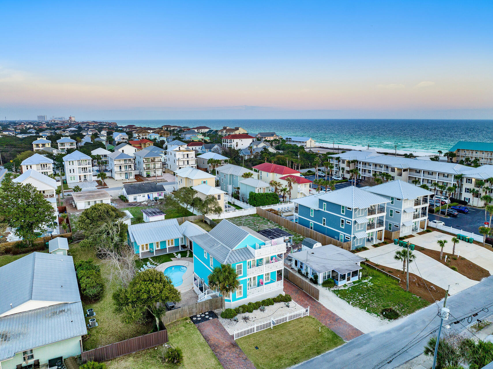 CRYSTAL BEACH - Residential