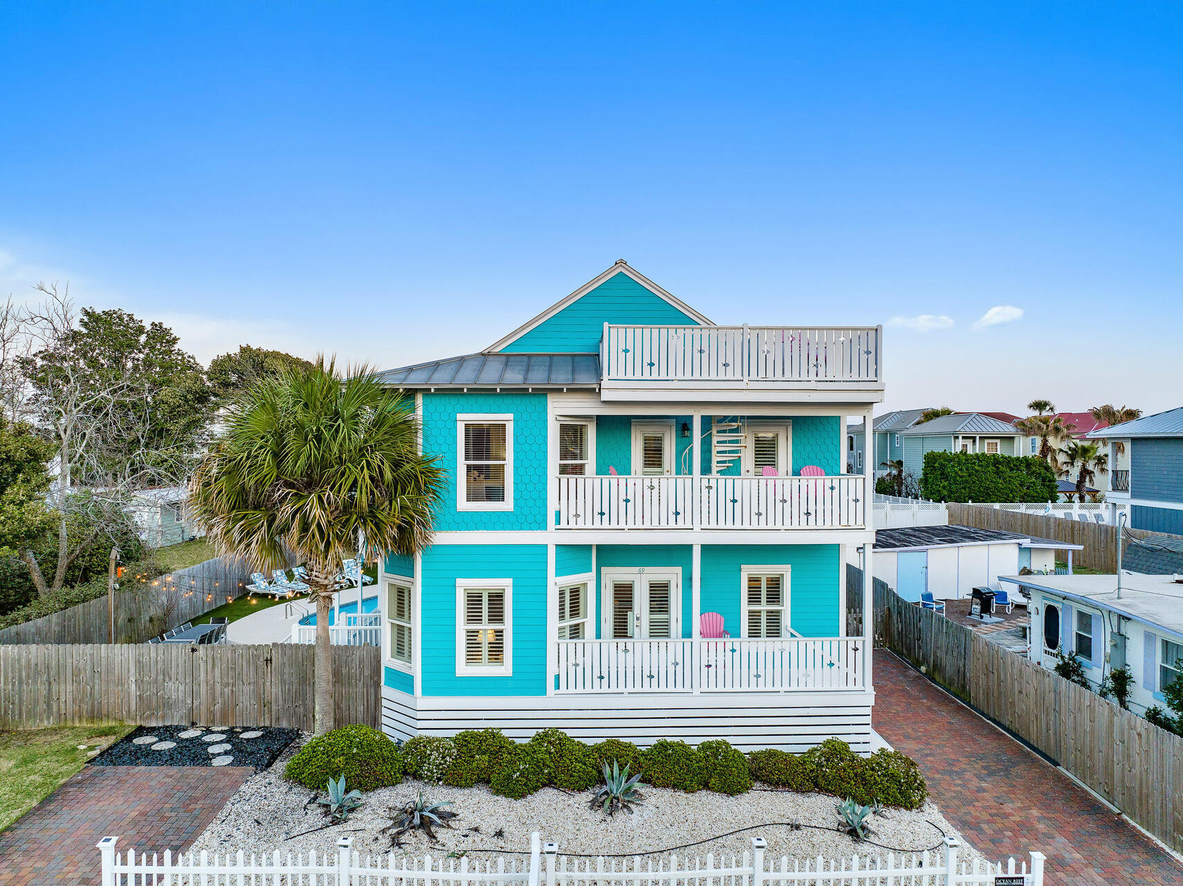 CRYSTAL BEACH - Residential