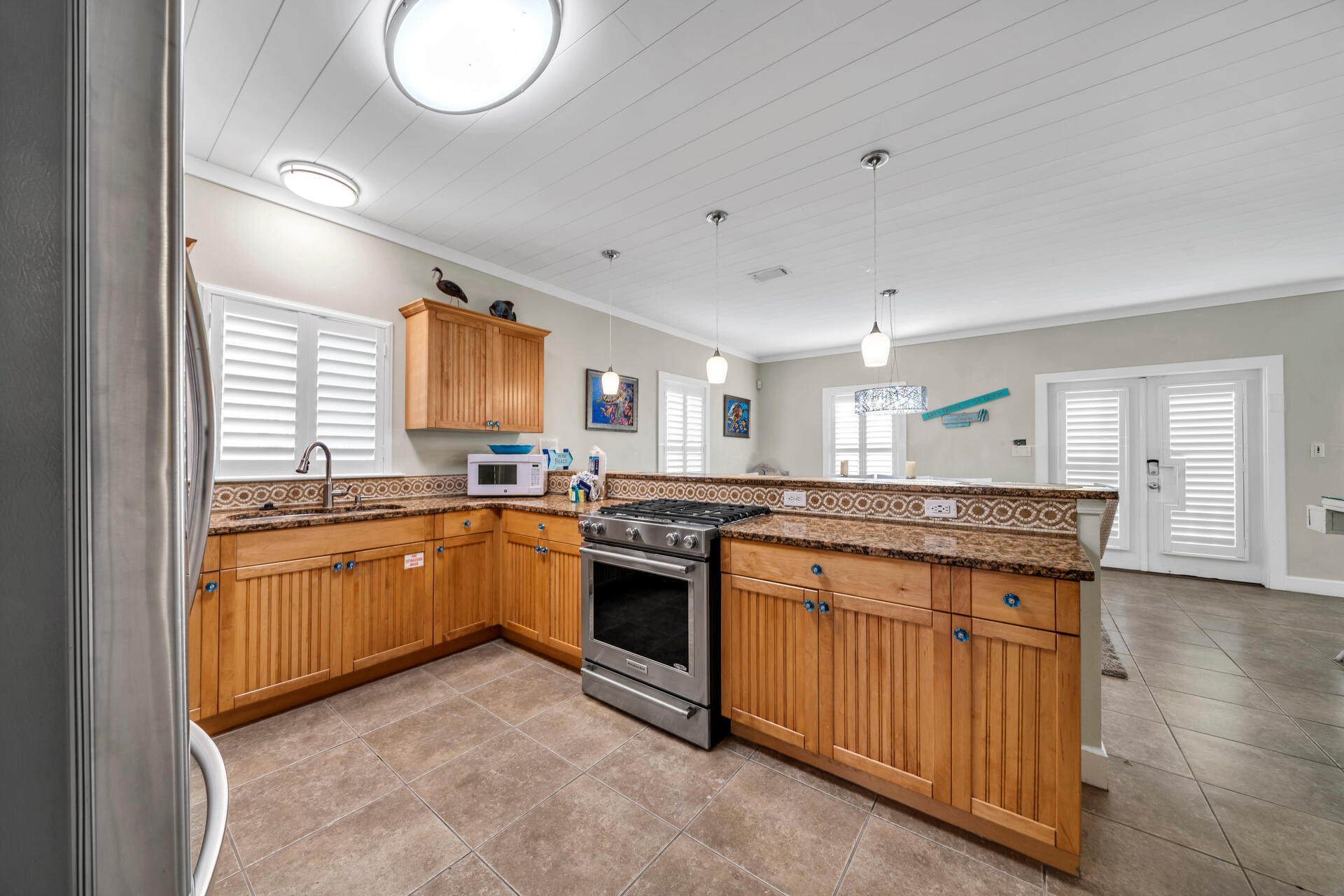 CRYSTAL BEACH - Residential