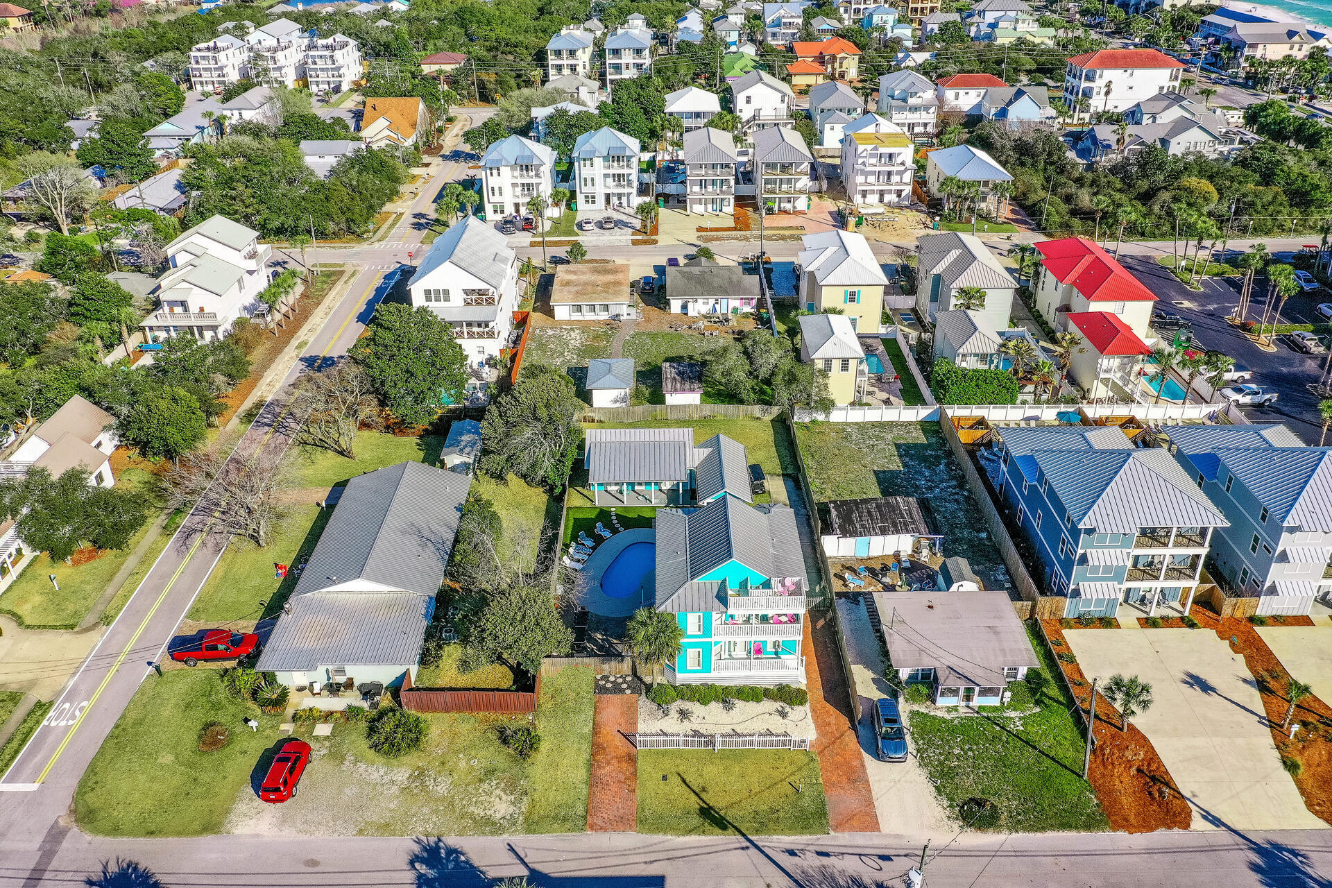 CRYSTAL BEACH - Residential