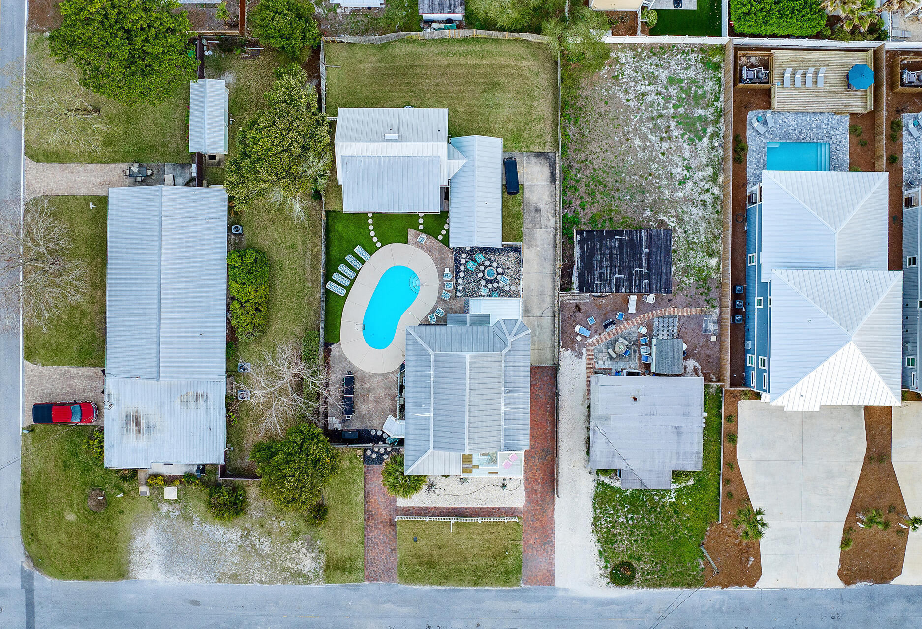 CRYSTAL BEACH - Residential