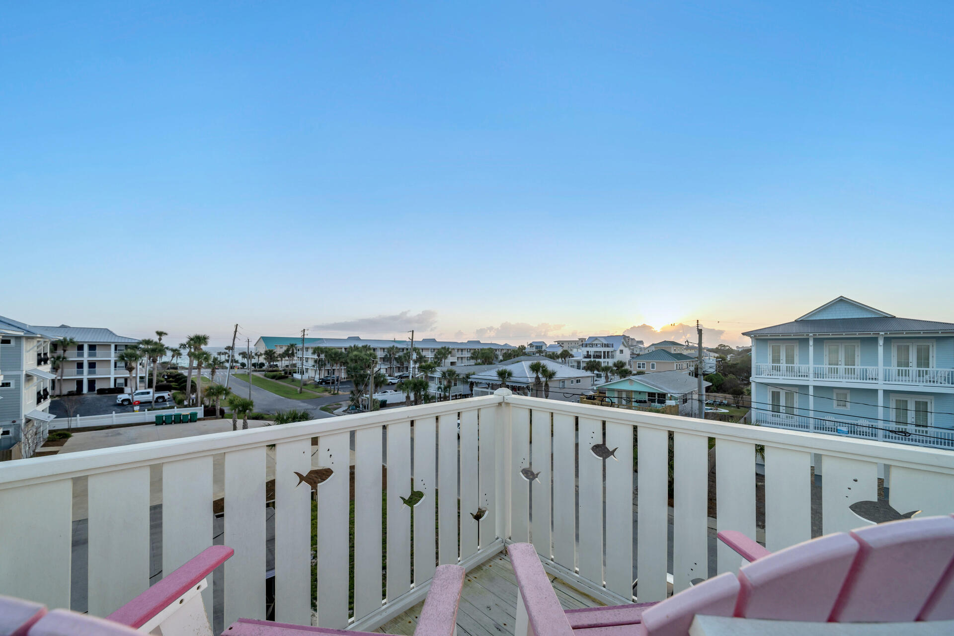 CRYSTAL BEACH - Residential