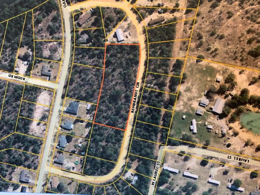 SELLING 23 LOTS FOR ONE LOW PRICE IN OAKWOOD LAKES ESTATES..LOCATED ON THE NORTH SIDE OF HWY 90, THIS IS A GREAT OPPORTUNITY FOR AN INVESTOR.THE ECONOMY IS ON THE RISE IN DEFUNIAK SPRINGS WITH THE FUTURE VA FACILITY THAT IS JUST AROUND THE CORNER..IT IS A GREAT TIME TO INVEST IN THE HOUSING MARKET AREA.DON'T MISS OUT ON BUYING 23 LOTS...AT A DISCOUNTED PRICE...