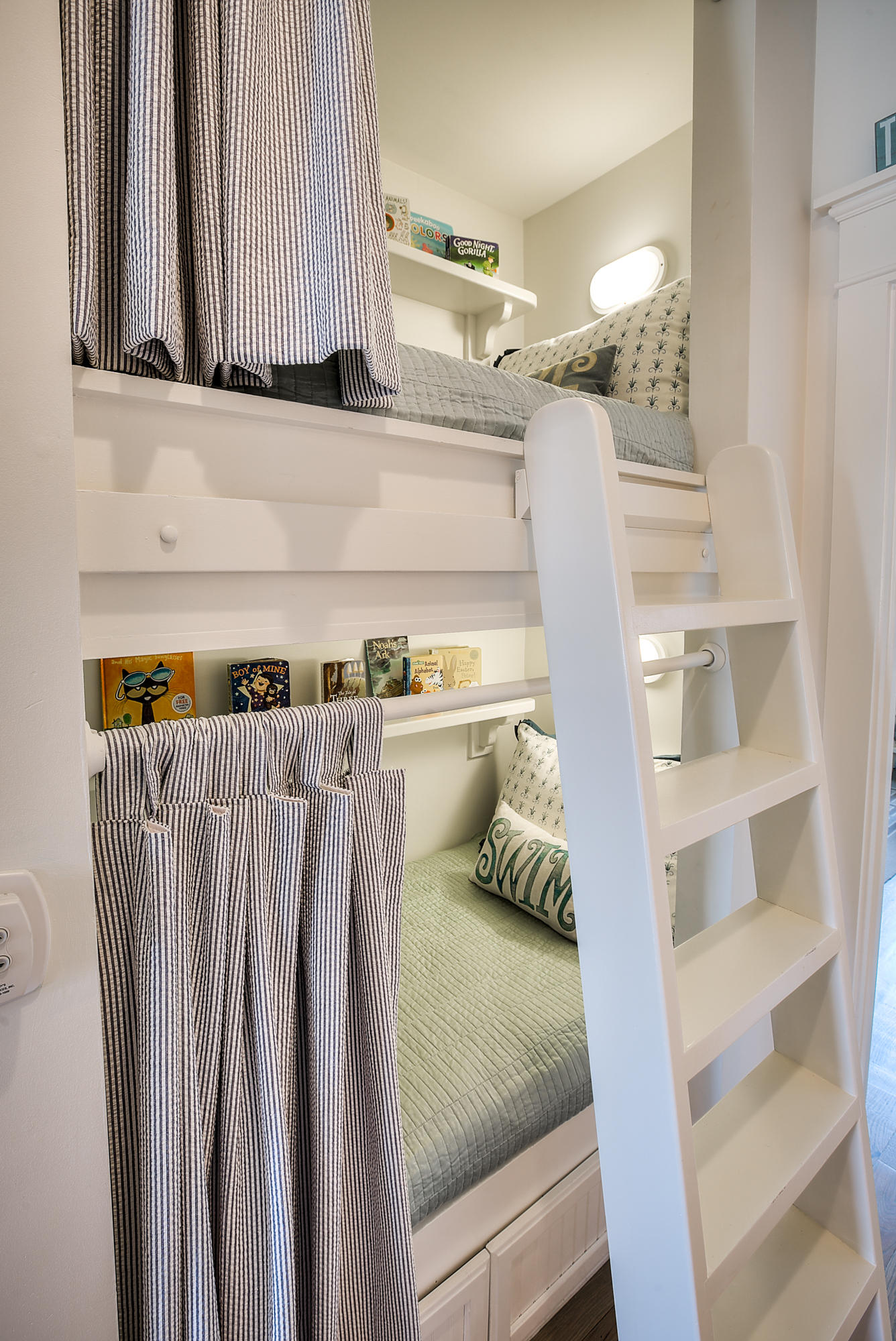 ROSEMARY BEACH, THE FLATS - Residential