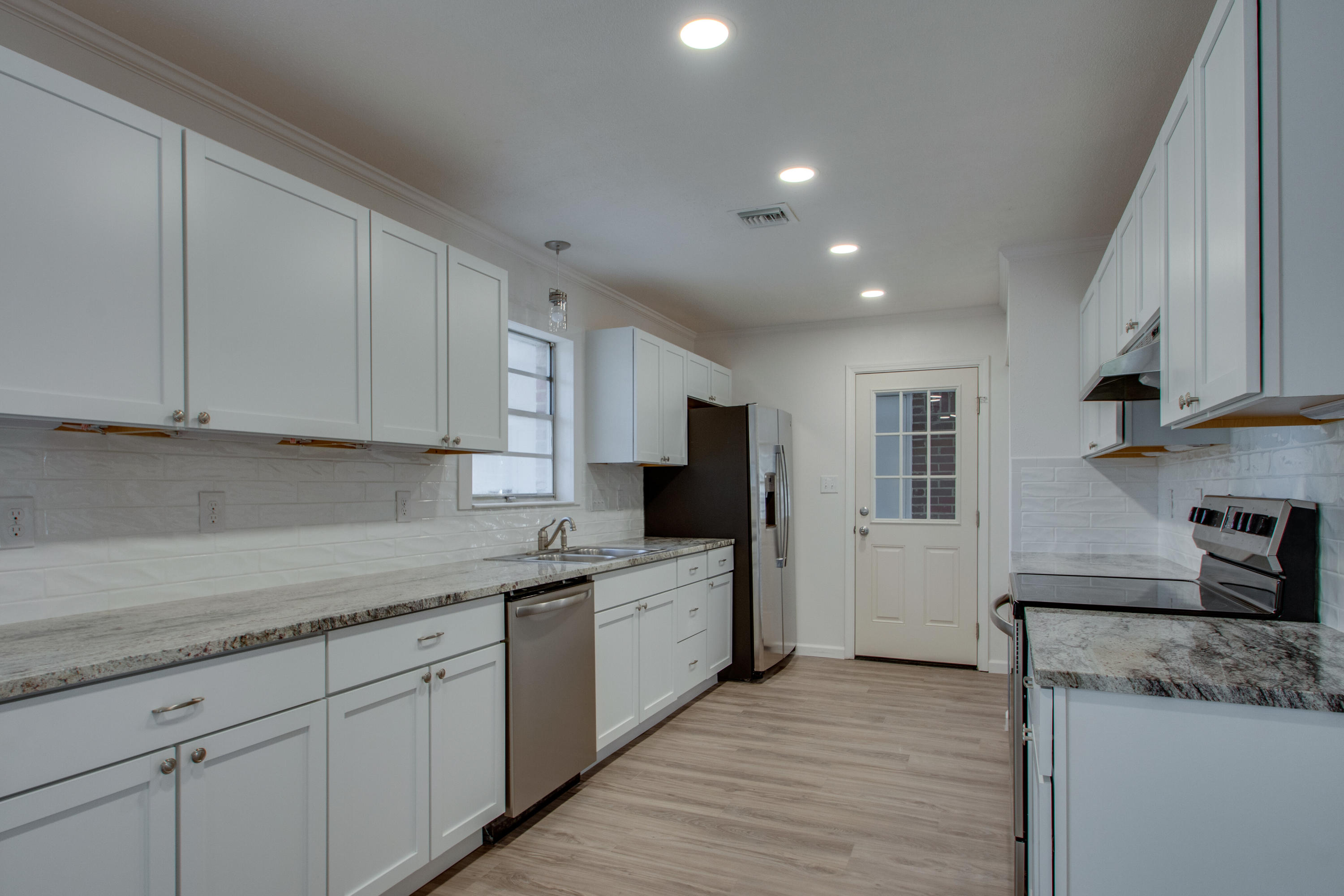 BAYOU WOODS - Residential