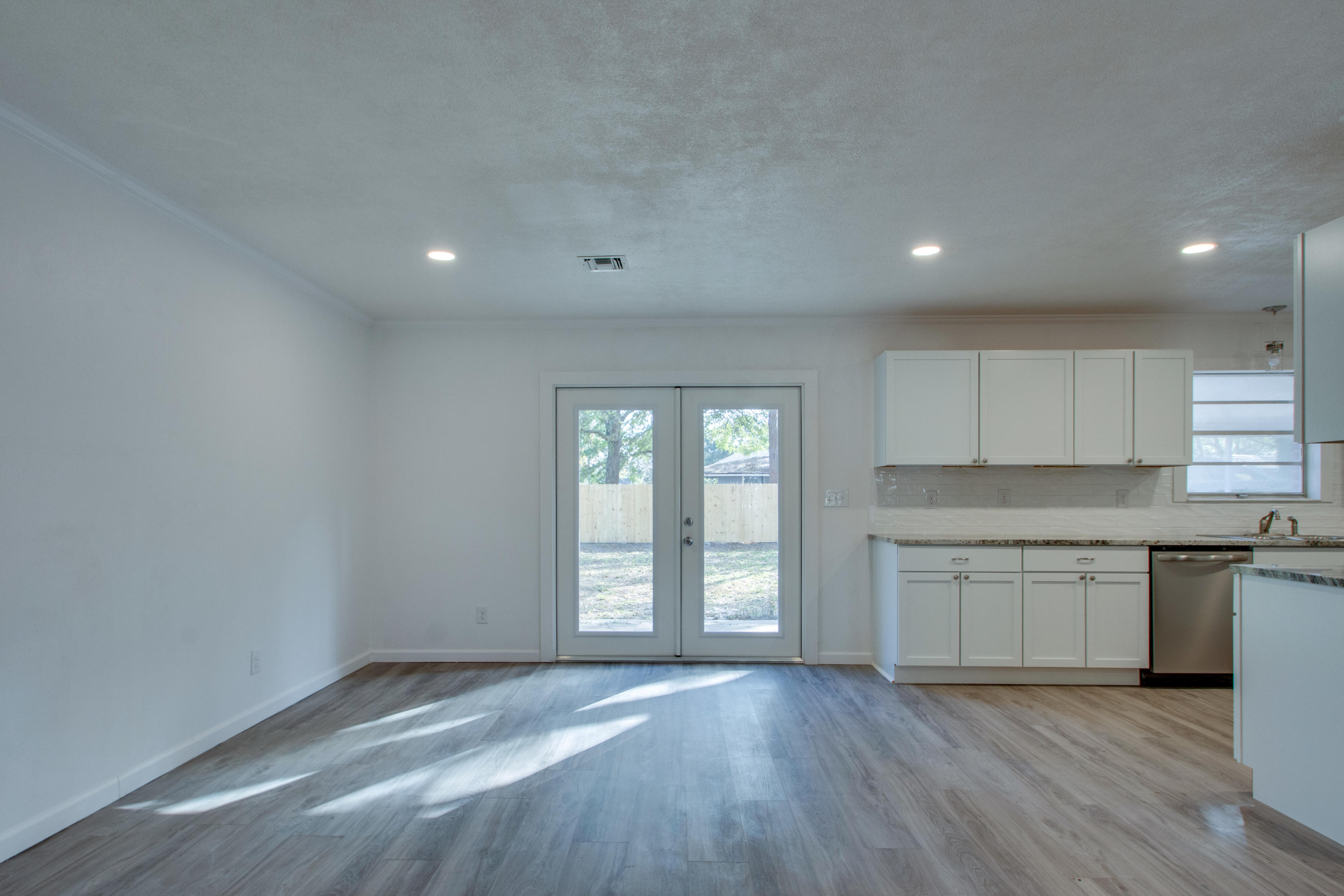 BAYOU WOODS - Residential