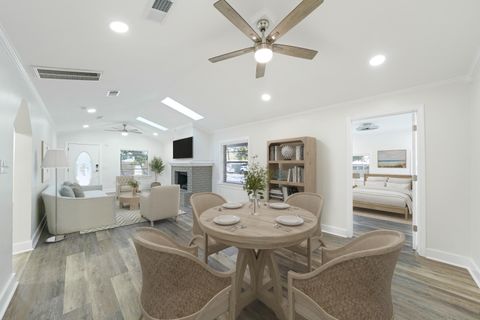 Photo of 710 Powell Drive, Niceville, FL 32578 (MLS # 991544)