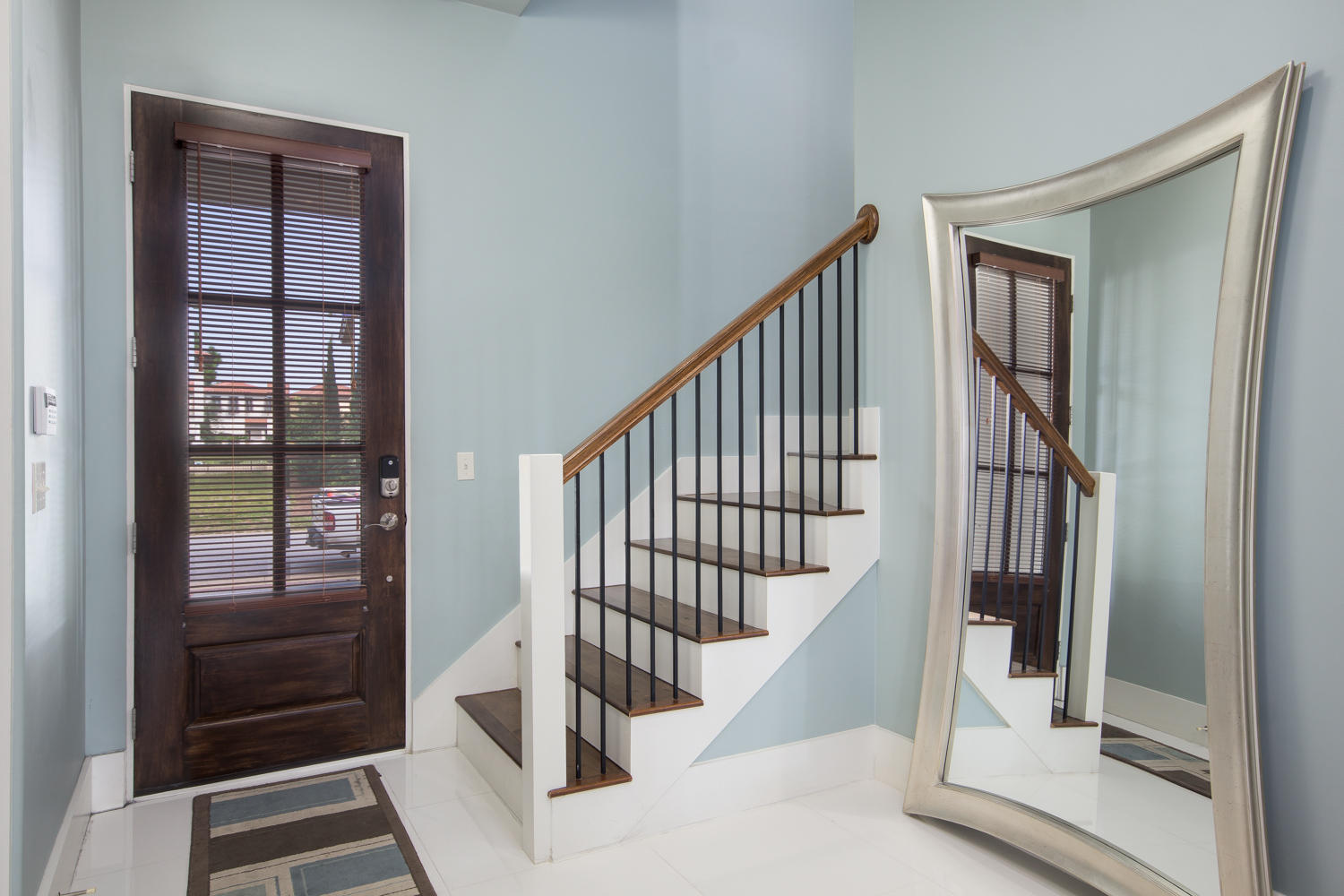 VILLA LAGO - Residential