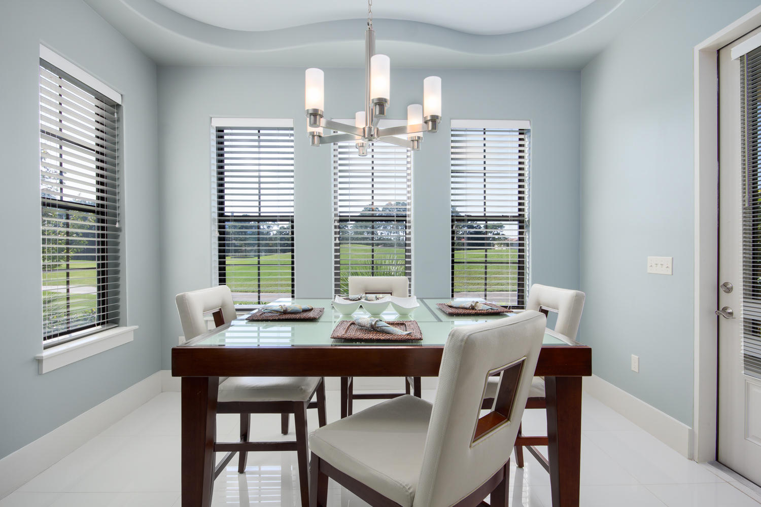 VILLA LAGO - Residential