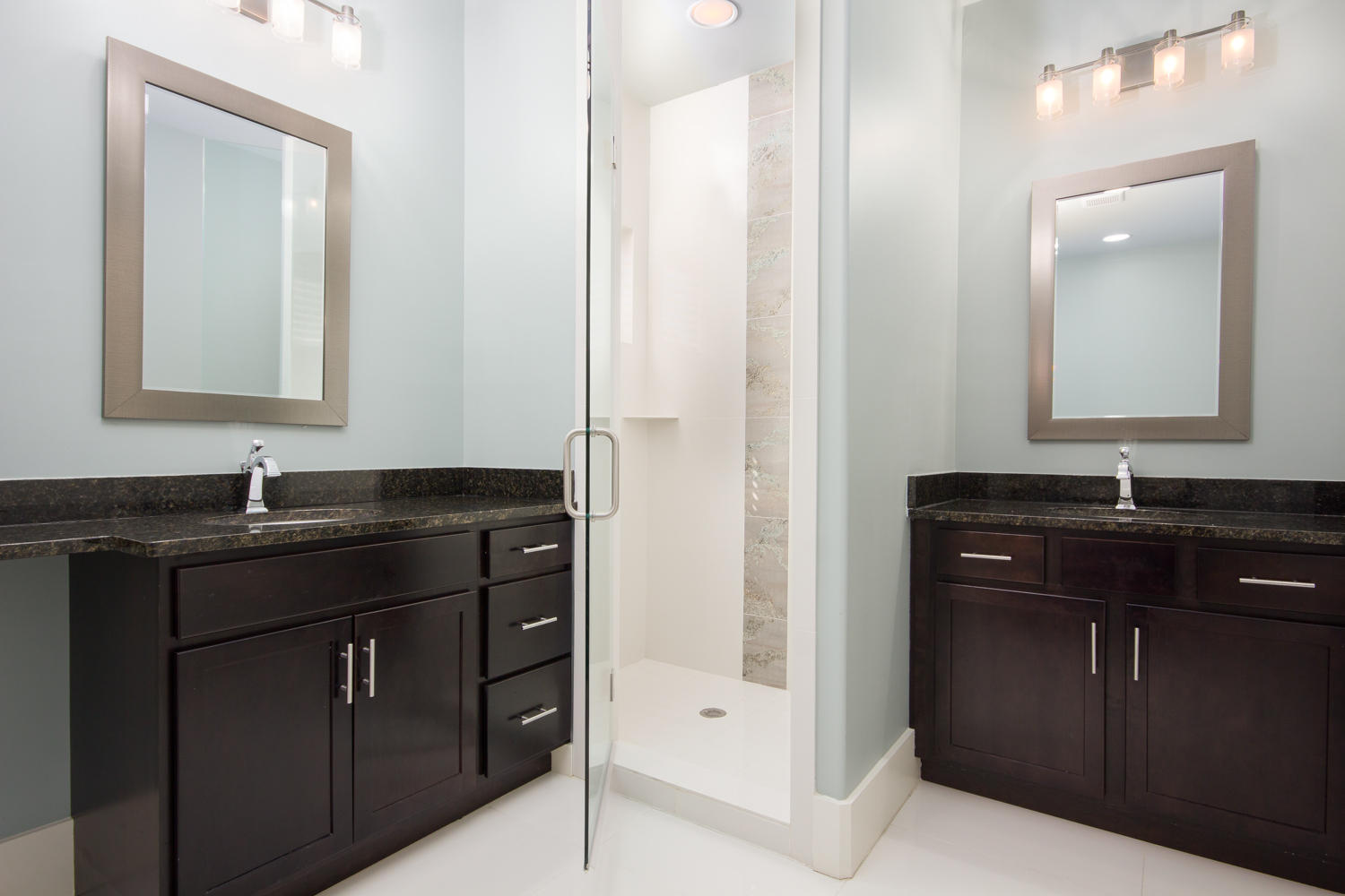 VILLA LAGO - Residential