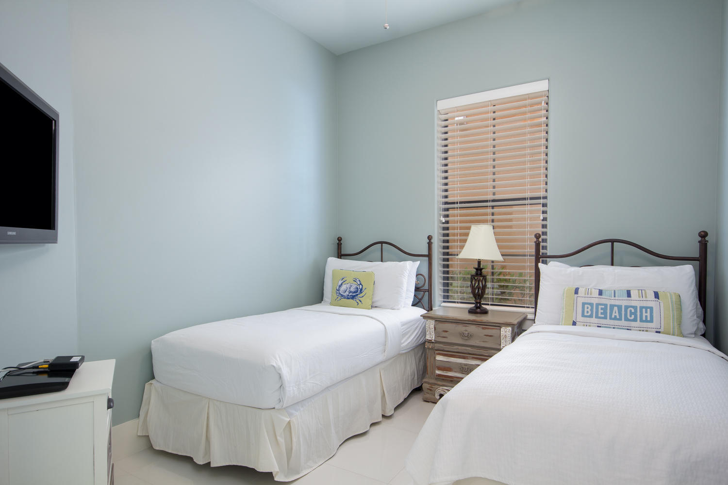 VILLA LAGO - Residential