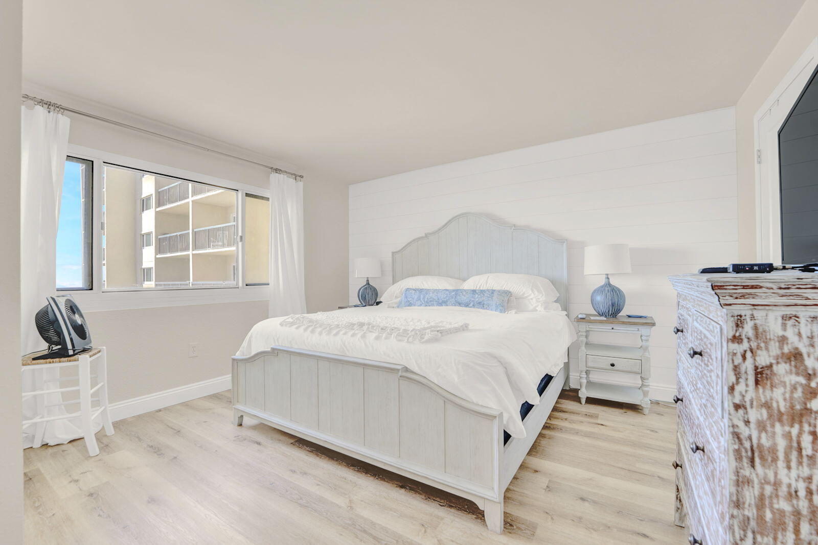 PINNACLE PORT - Residential