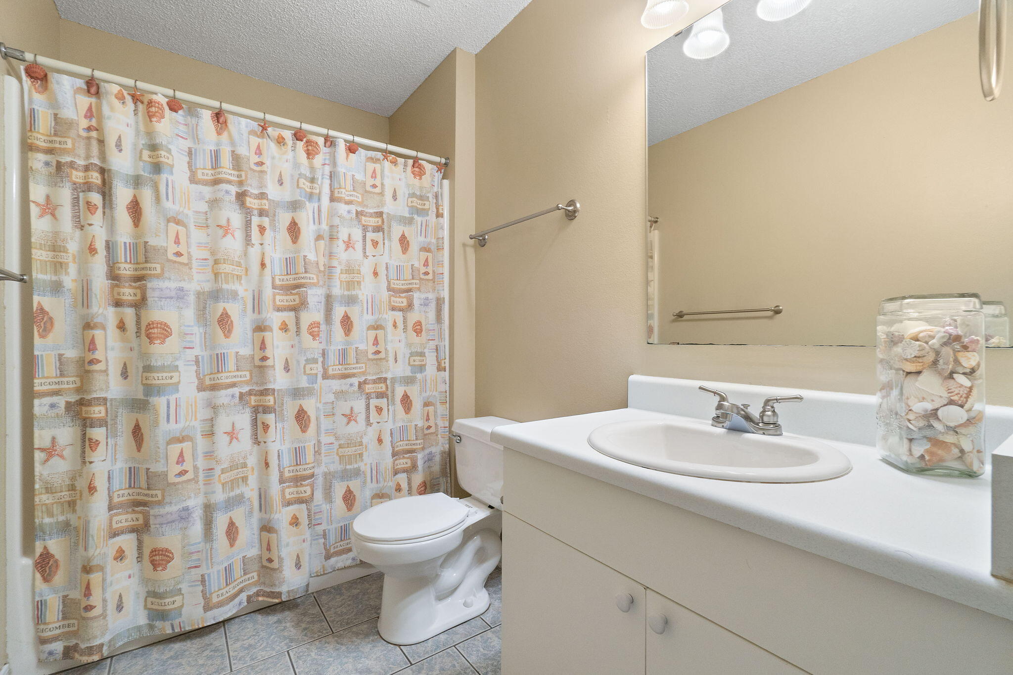 COUNTRY BREEZE ESTATES - Residential