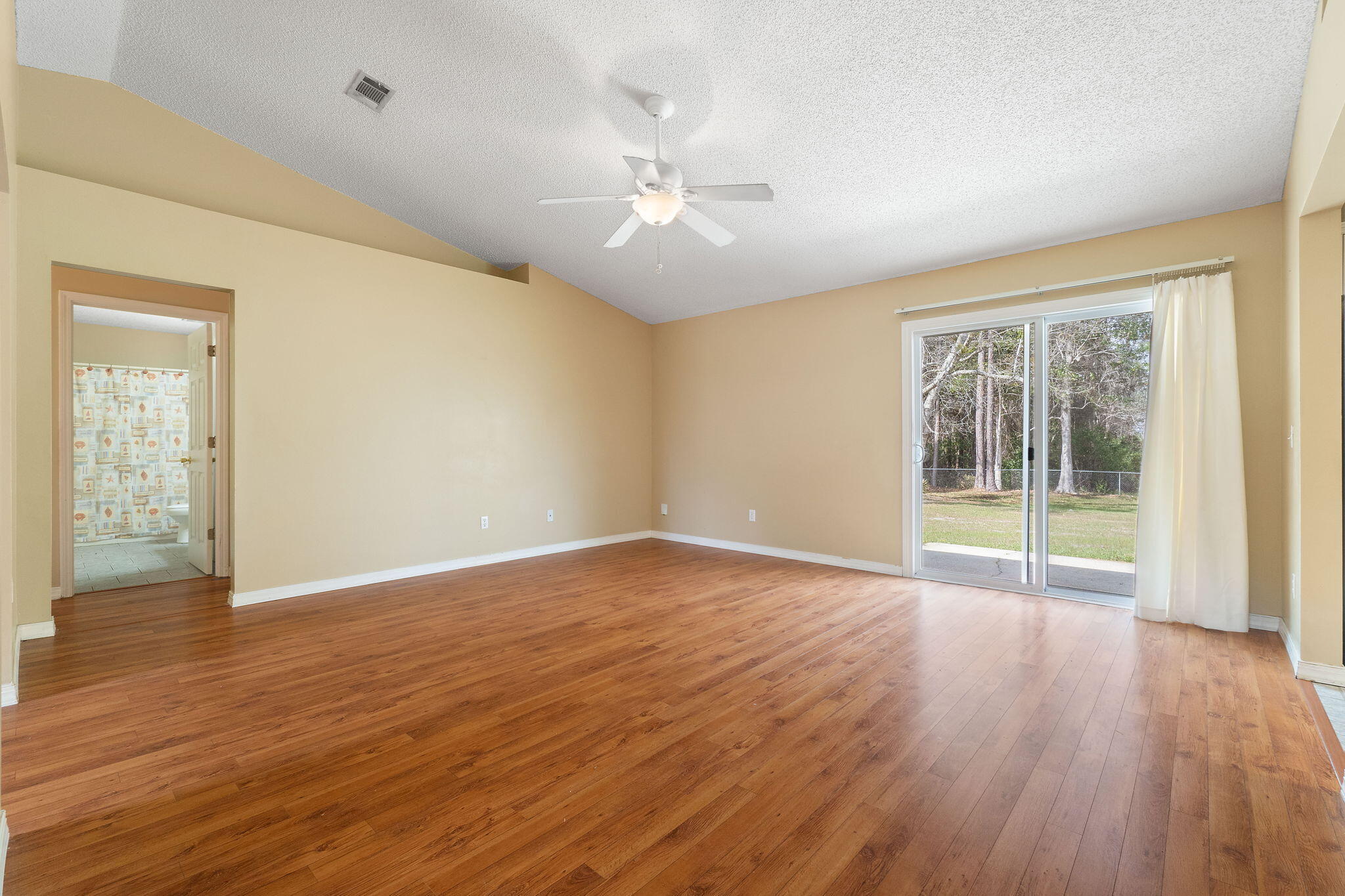 COUNTRY BREEZE ESTATES - Residential