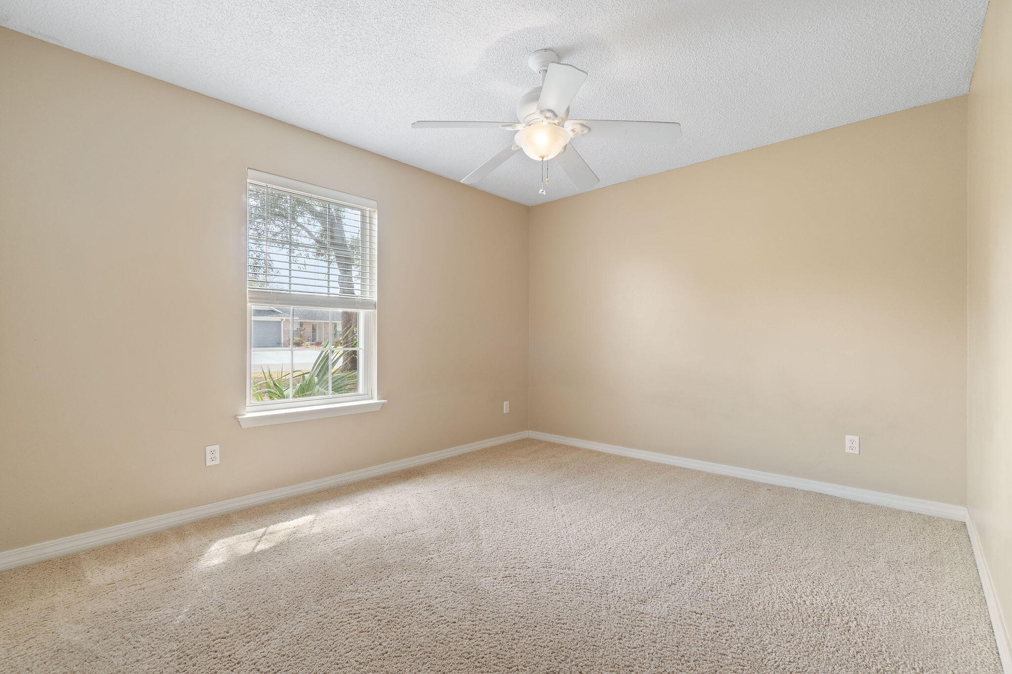 COUNTRY BREEZE ESTATES - Residential