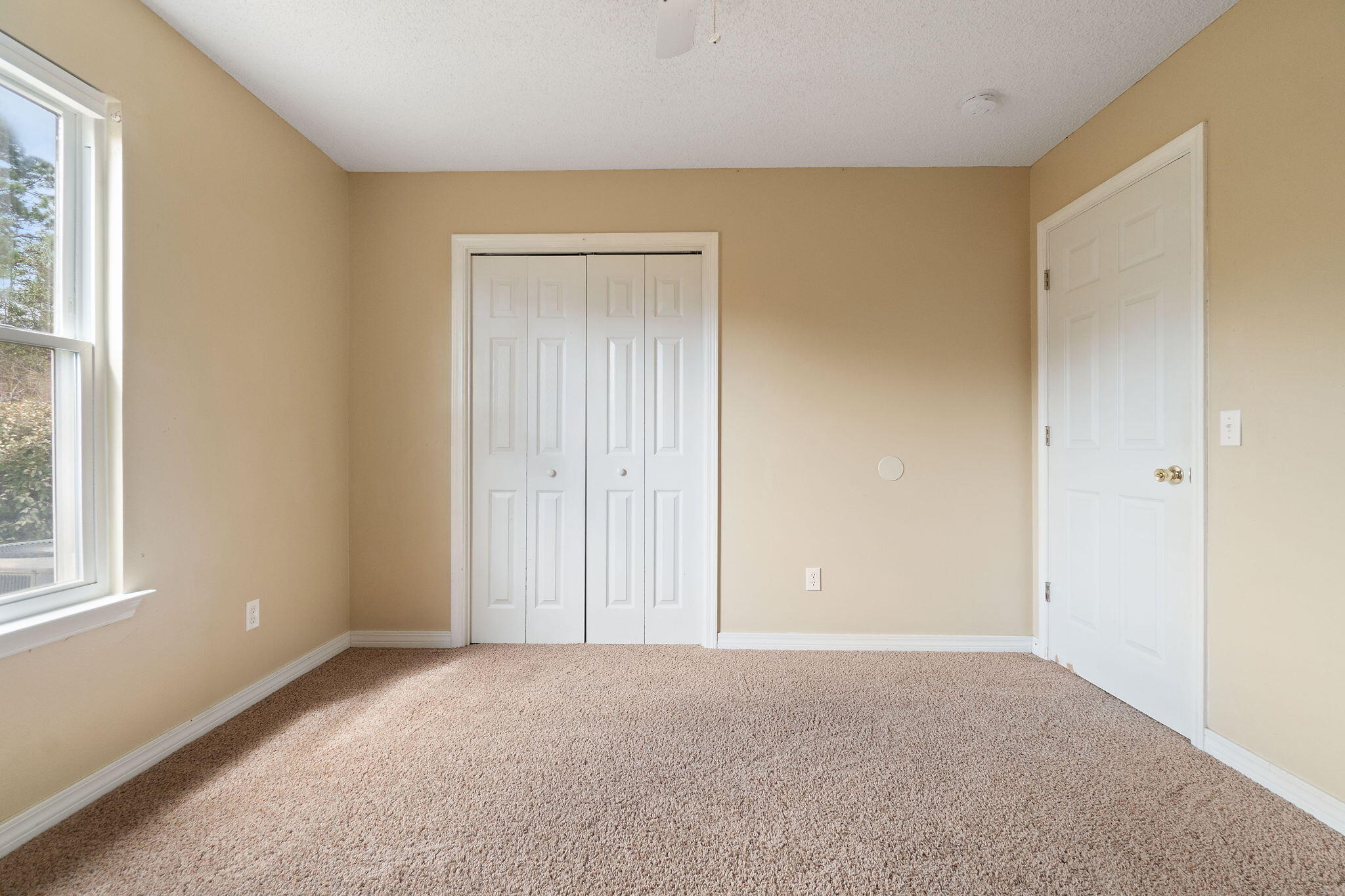 COUNTRY BREEZE ESTATES - Residential