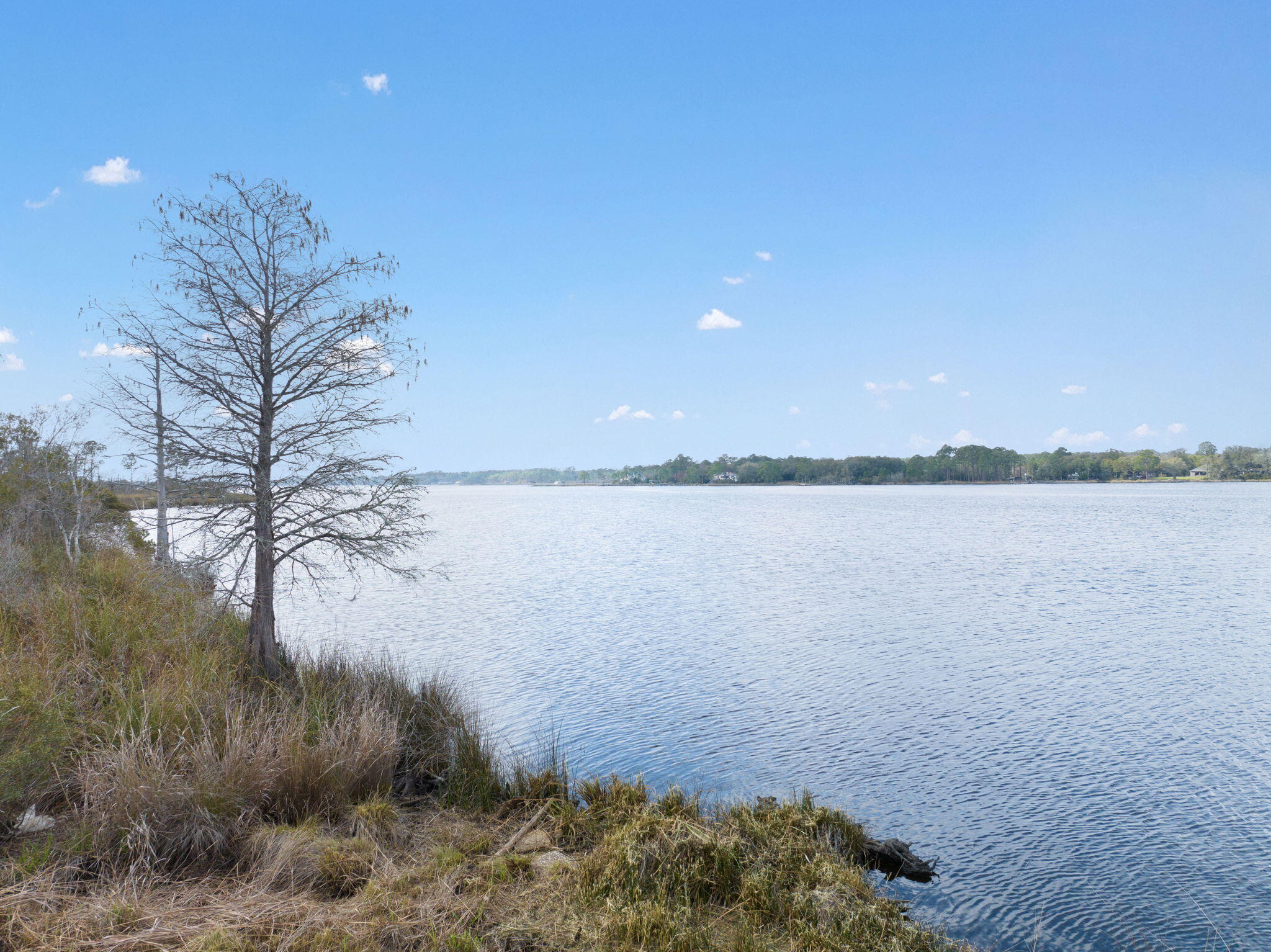 COUNTRY BREEZE ESTATES - Residential