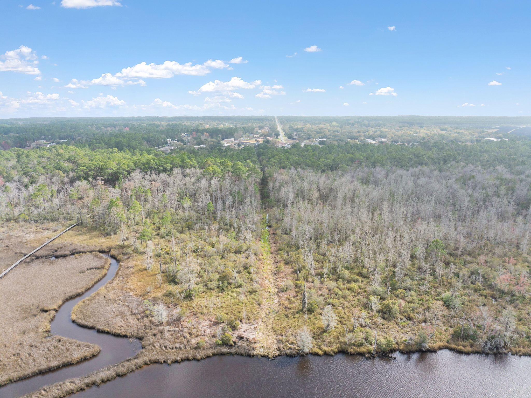 COUNTRY BREEZE ESTATES - Residential